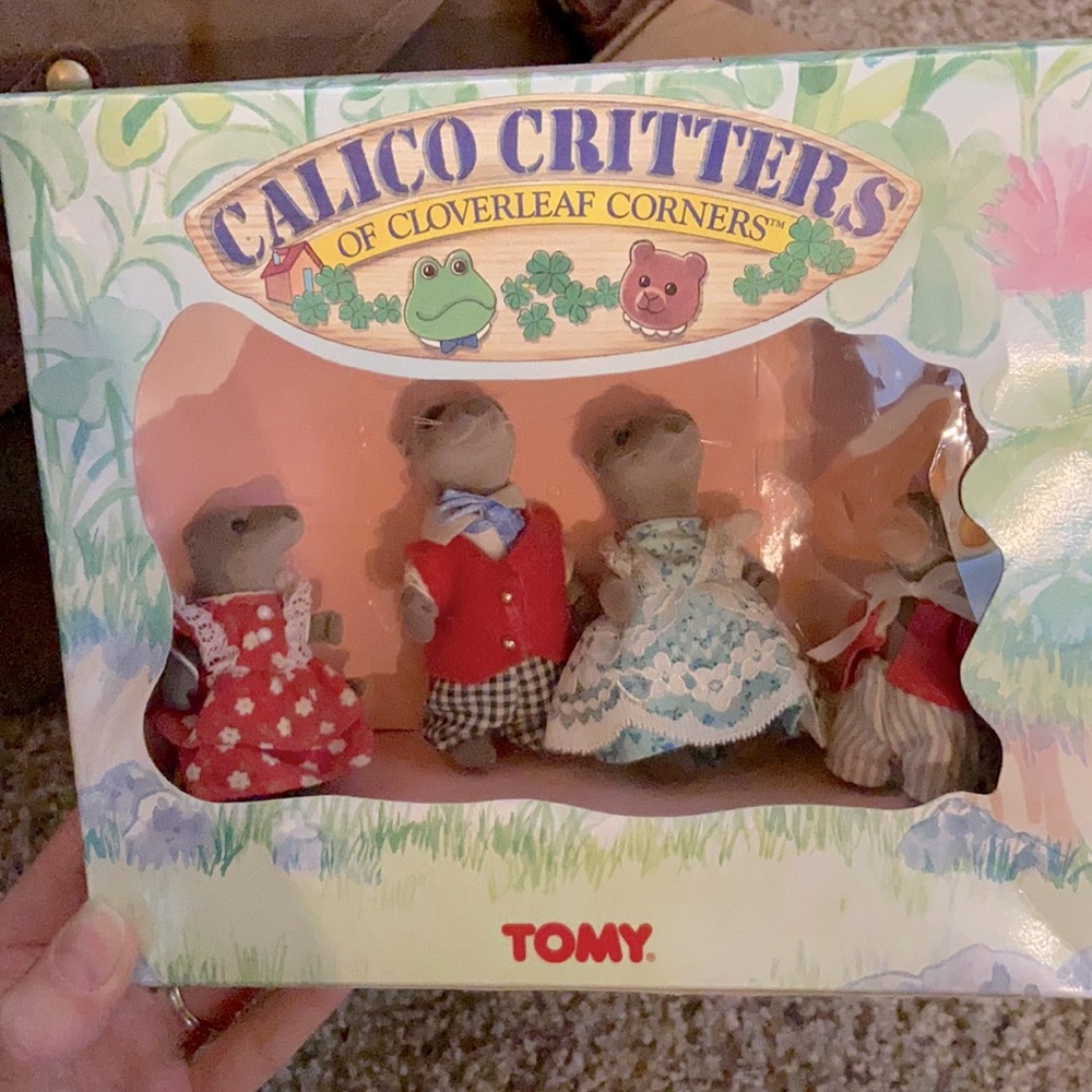 Sylvanian families the Vandyke otter family